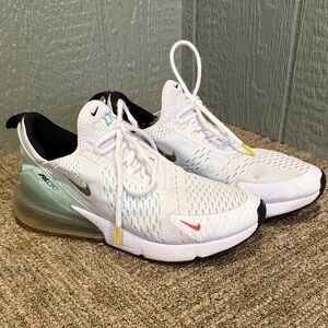 Nike Air Max 270 - size 10